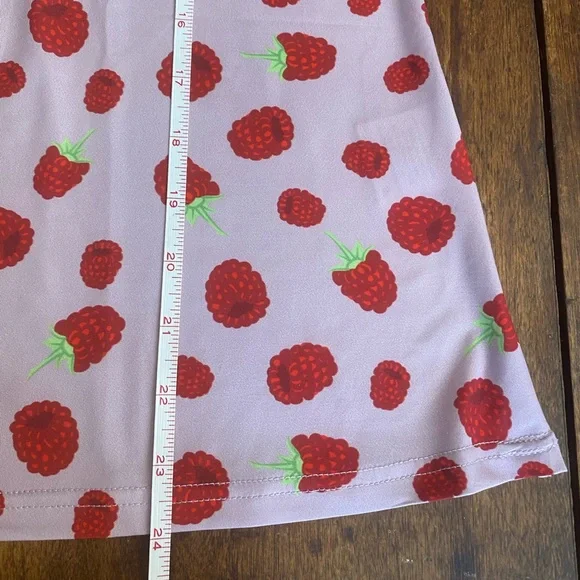 Raspberry Pin Up Top - Picture 6 of 8